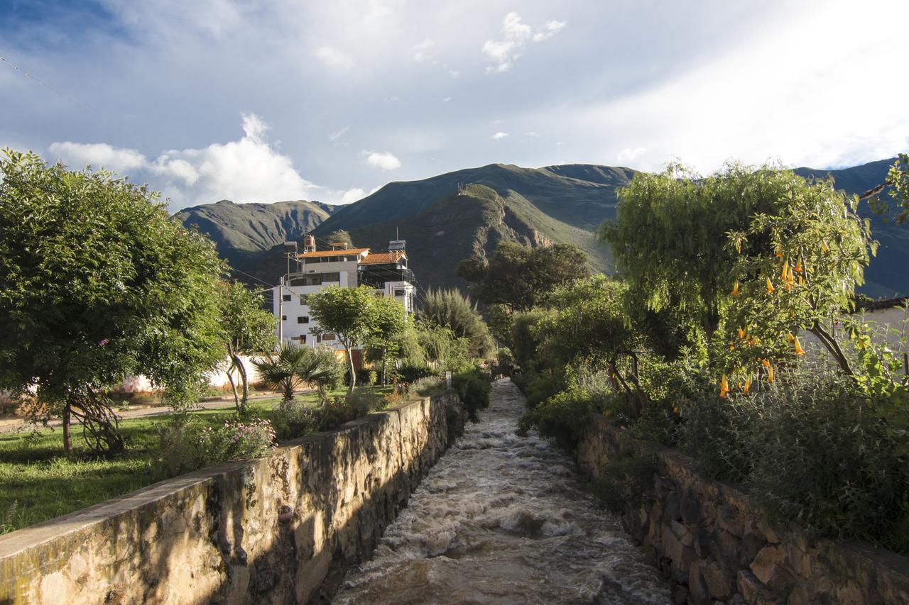 Hotel California Calca Exteriér fotografie